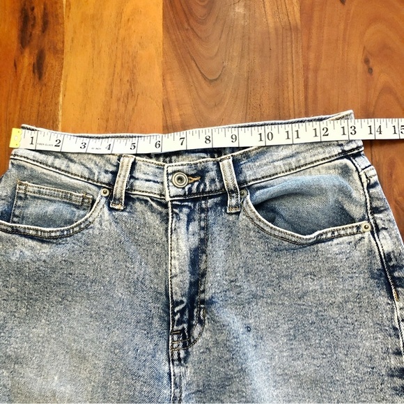 Celebrity Pink Wide Leg Denim Casual Baggy High Rise Jeans with Distressed Front - Picture 9 of 15